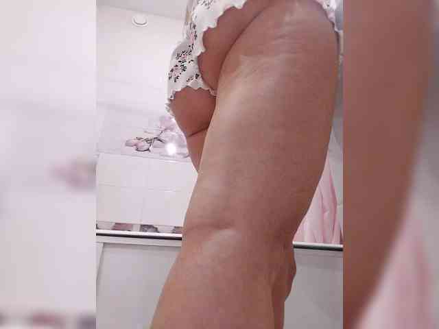 LoveSuperGerl webcam