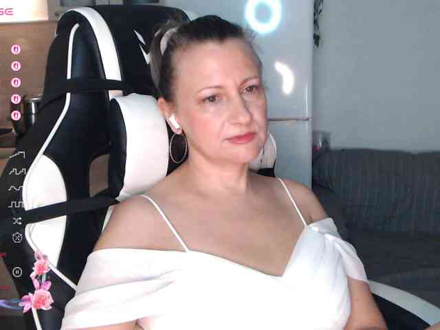 lovesupergerl Live Webcam on BongaCams