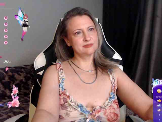 LoveSuperGerl webcam