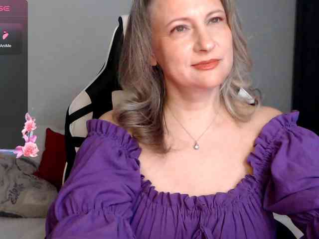 LoveSuperGerl webcam