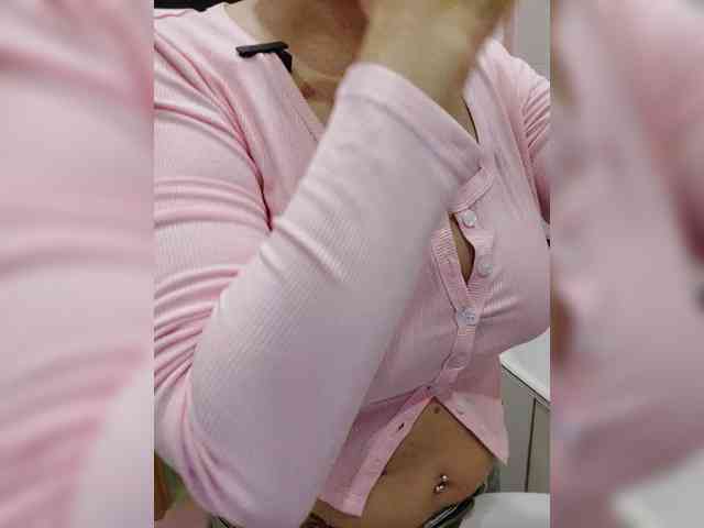 LoveSuperGerl webcam