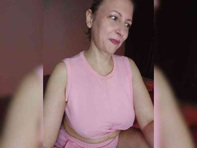 LoveSuperGerl webcam