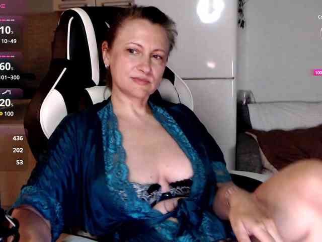LoveSuperGerl webcam