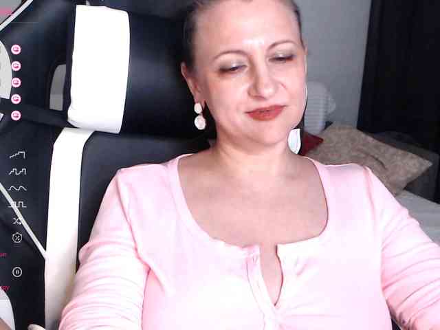 LoveSuperGerl webcam