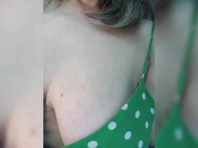 LoveSuperGerl webcam