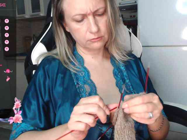 LoveSuperGerl webcam