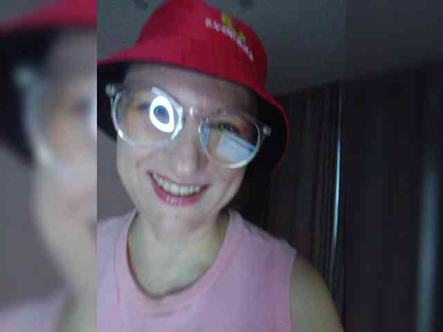 LoveSuperGerl webcam