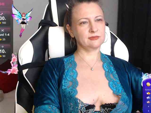 LoveSuperGerl webcam