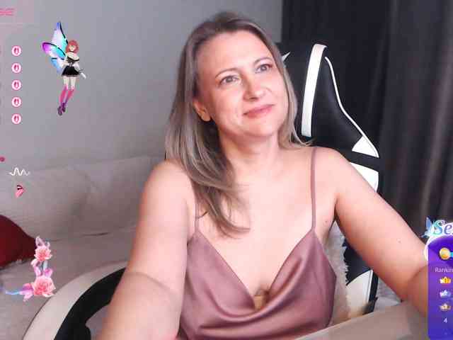 LoveSuperGerl webcam