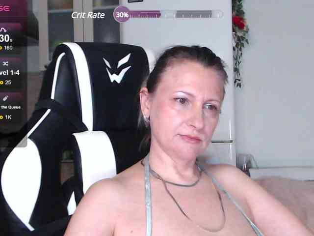 LoveSuperGerl webcam