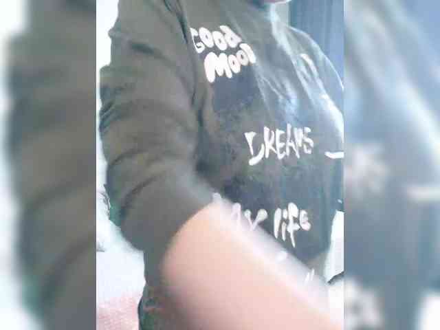 LoveSuperGerl webcam