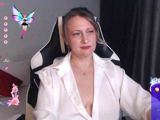 LoveSuperGerl webcam