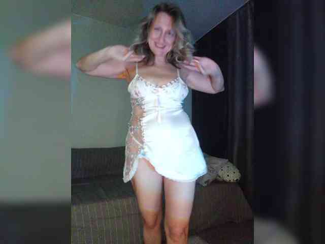 LoveSuperGerl webcam