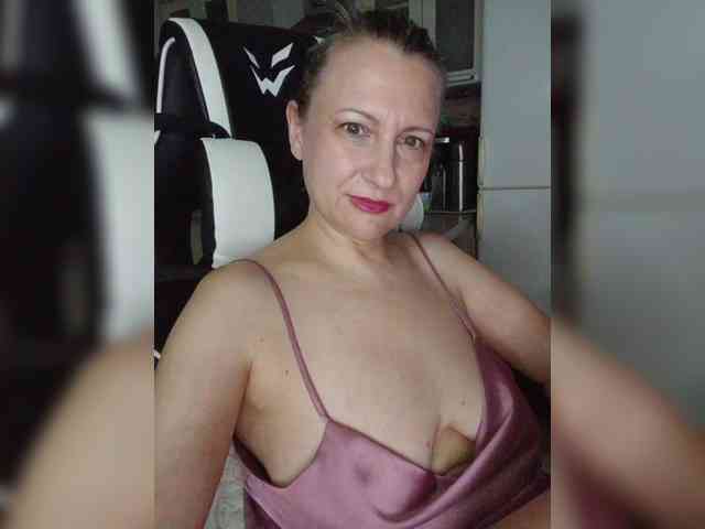 LoveSuperGerl webcam