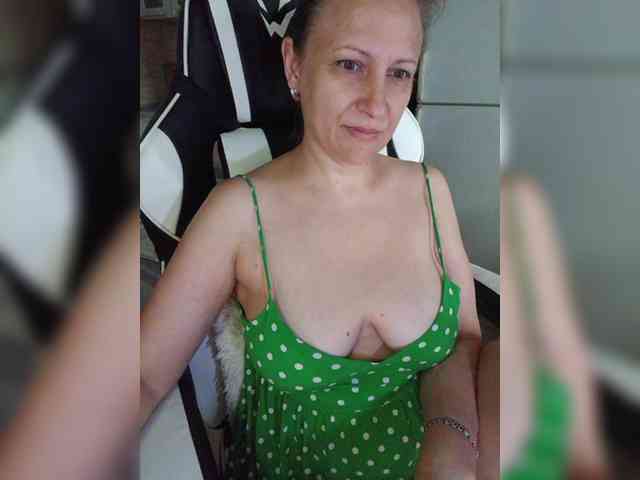 LoveSuperGerl webcam