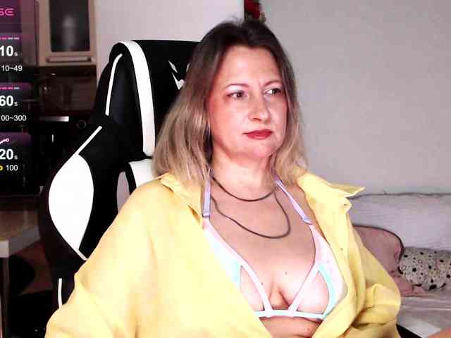 pvt chat Lovesupergerl