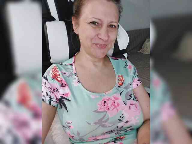 LoveSuperGerl webcam