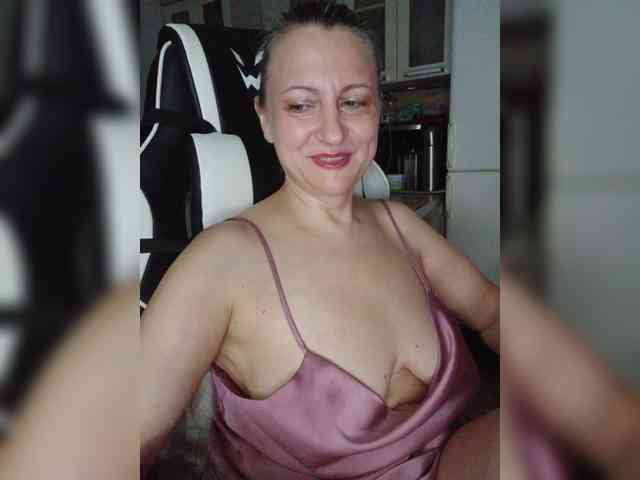 LoveSuperGerl webcam