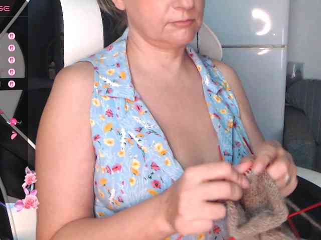 LoveSuperGerl webcam