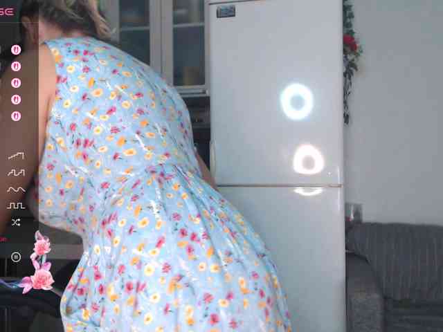 LoveSuperGerl webcam