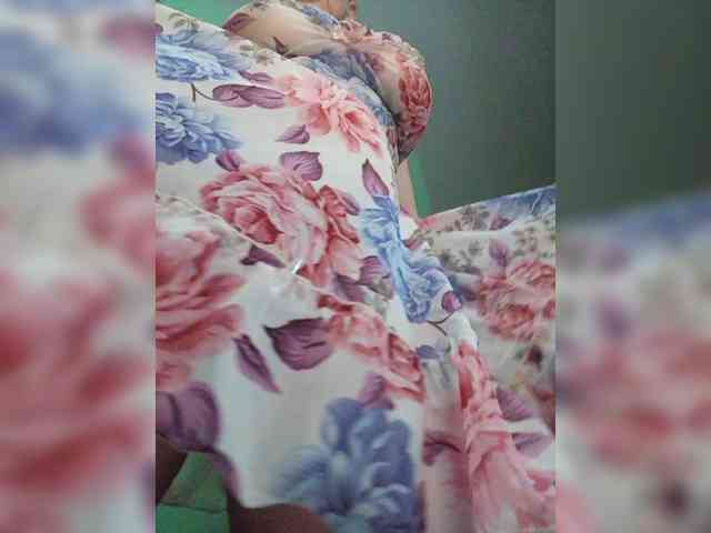 LoveSuperGerl webcam