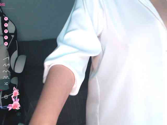 LoveSuperGerl webcam