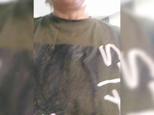 LoveSuperGerl webcam