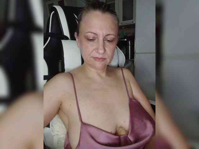 LoveSuperGerl webcam