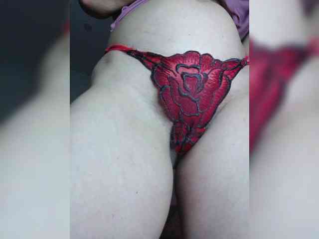 LoveSuperGerl webcam