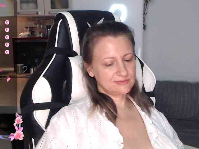 LoveSuperGerl webcam