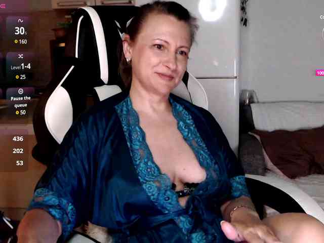 LoveSuperGerl webcam