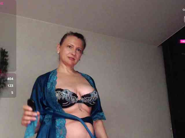 LoveSuperGerl webcam