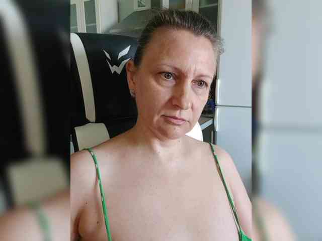 LoveSuperGerl webcam