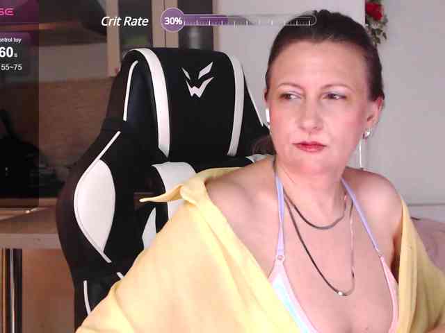 LoveSuperGerl webcam