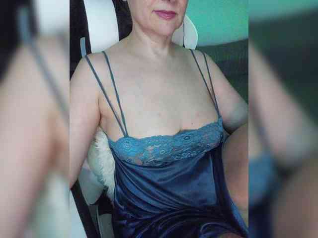 LoveSuperGerl webcam