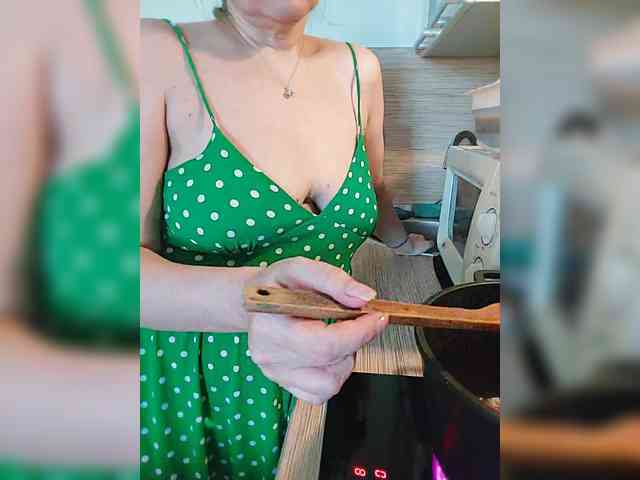 LoveSuperGerl webcam