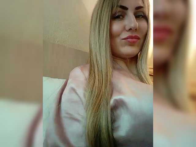 Cassssablanca's BongaCams show and profile