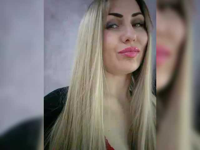 Cassssablanca's BongaCams show and profile