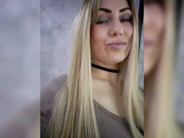 Cassssablanca's BongaCams show and profile