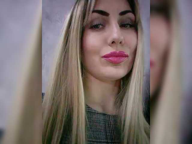 Cassssablanca's BongaCams show and profile