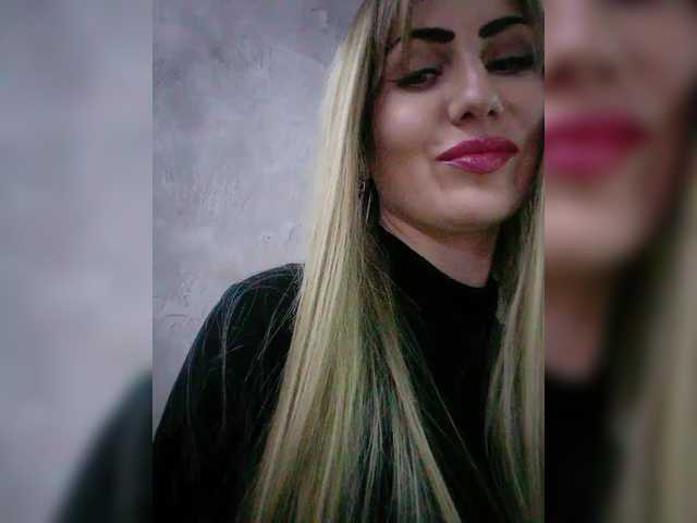 Cassssablanca's BongaCams show and profile