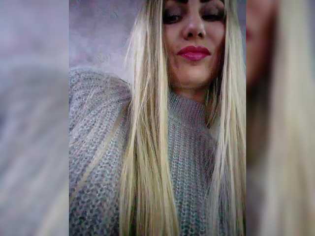 Cassssablanca's BongaCams show and profile