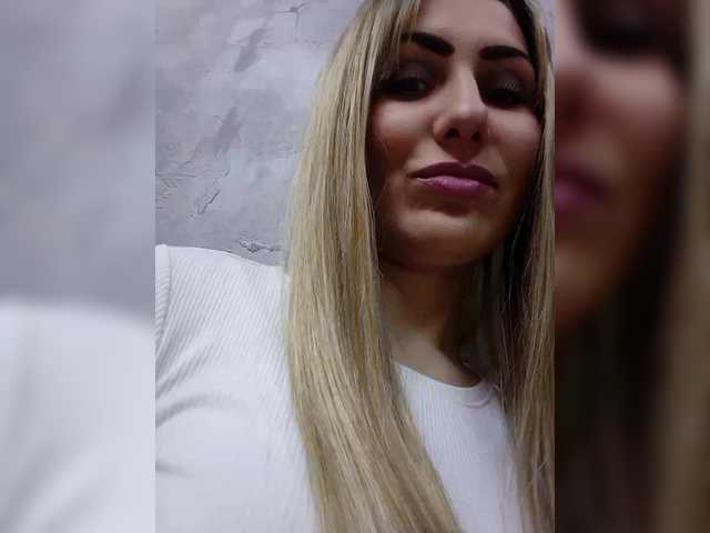 Cassssablanca's BongaCams show and profile