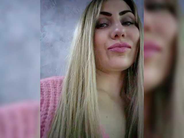 Cassssablanca's BongaCams show and profile