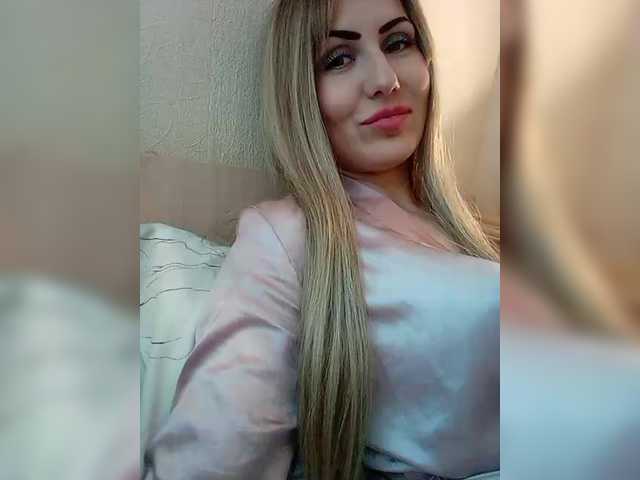 Cassssablanca's BongaCams show and profile