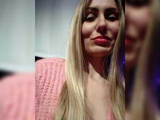 Cassssablanca's BongaCams show and profile