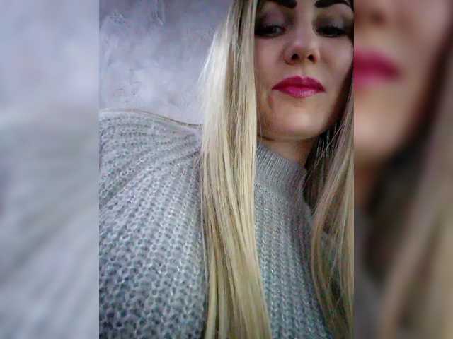 Cassssablanca's BongaCams show and profile