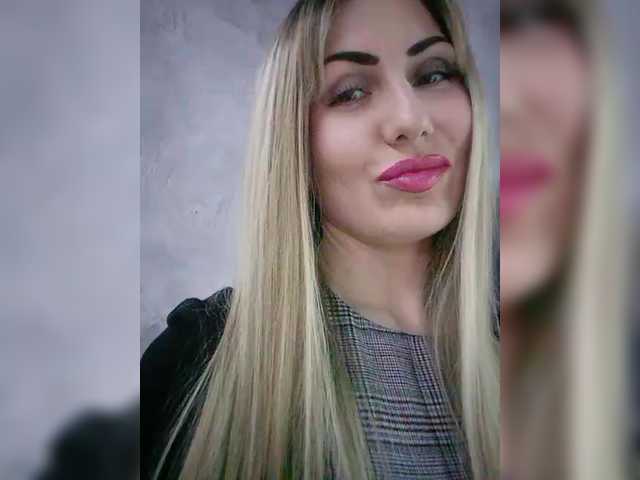 Cassssablanca's BongaCams show and profile