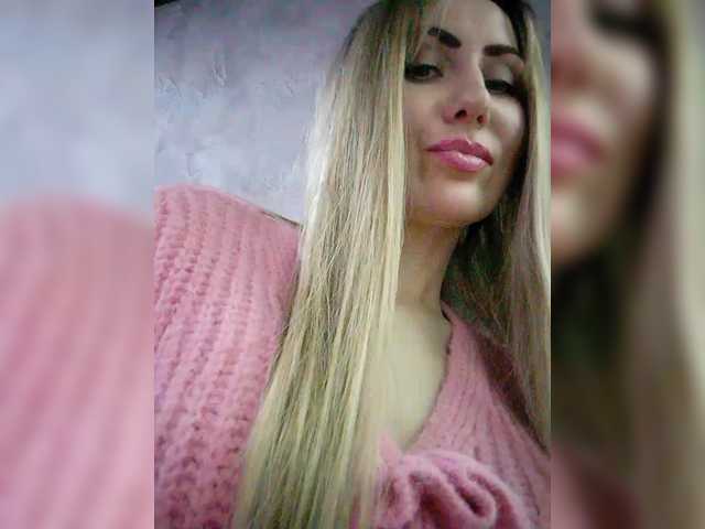 Cassssablanca's BongaCams show and profile