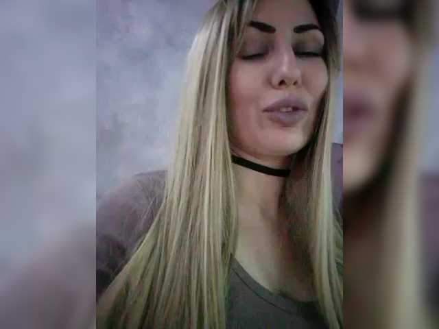 Cassssablanca's BongaCams show and profile